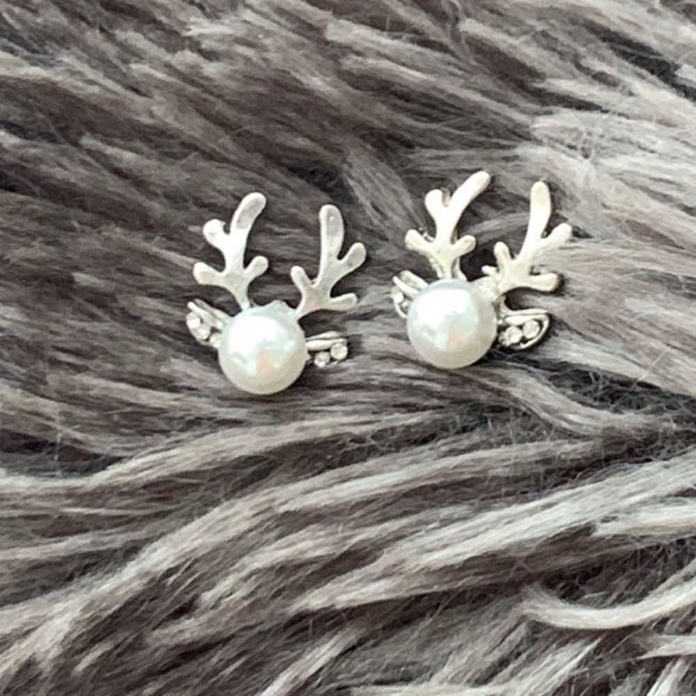 Reindeer earrings!